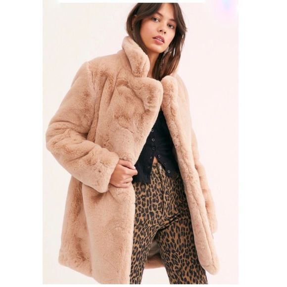 Free People Jackets & Blazers - 𝅺FREE People Kate Faux Fur Coat Jacket In Apricot